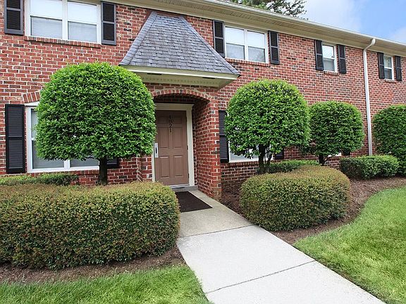 5th image of 4805 Pleasure House Ct APT 201