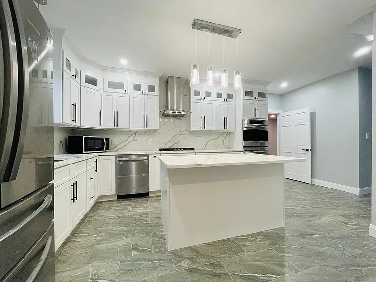 21 Maple St — Photo 9