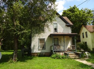 209 Irving Ave, Rockford, IL 61101