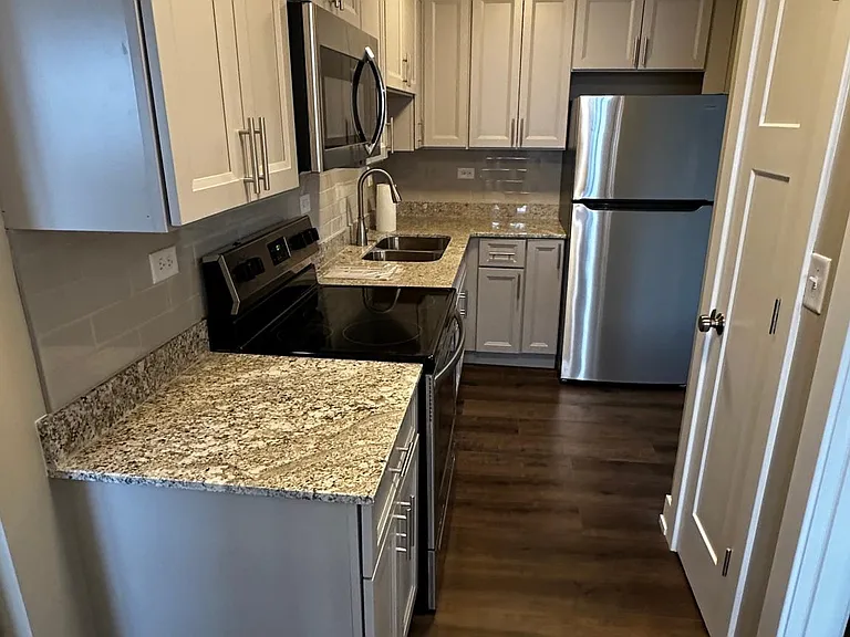 8133 Ogden Ave #6 — Photo 7