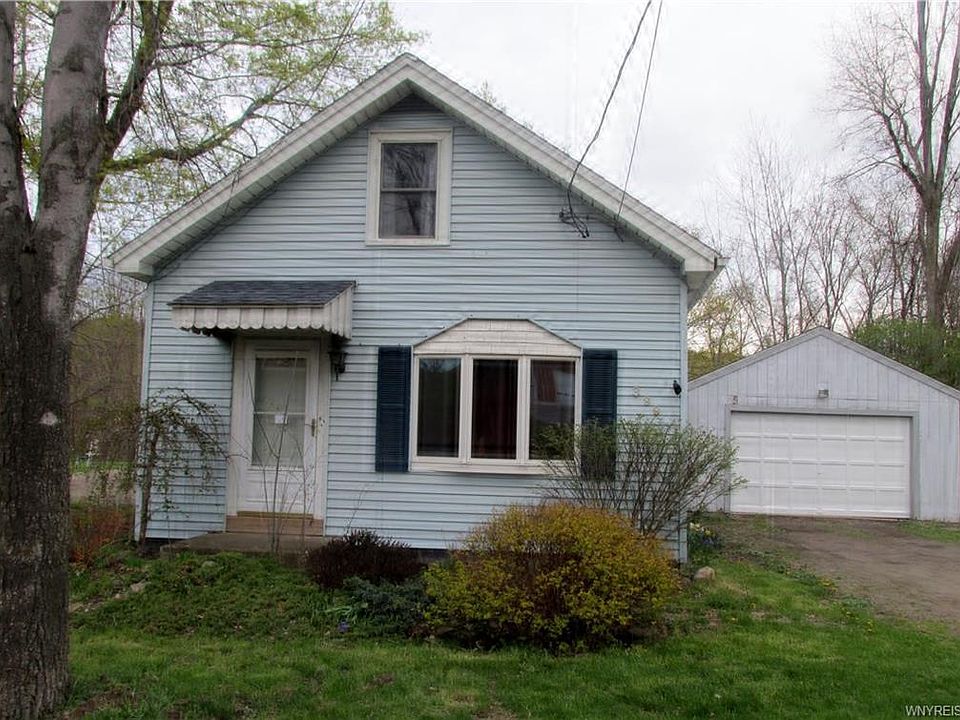 1st image of 399 N Main St