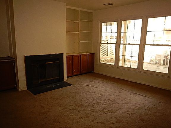 Additional Living Room
