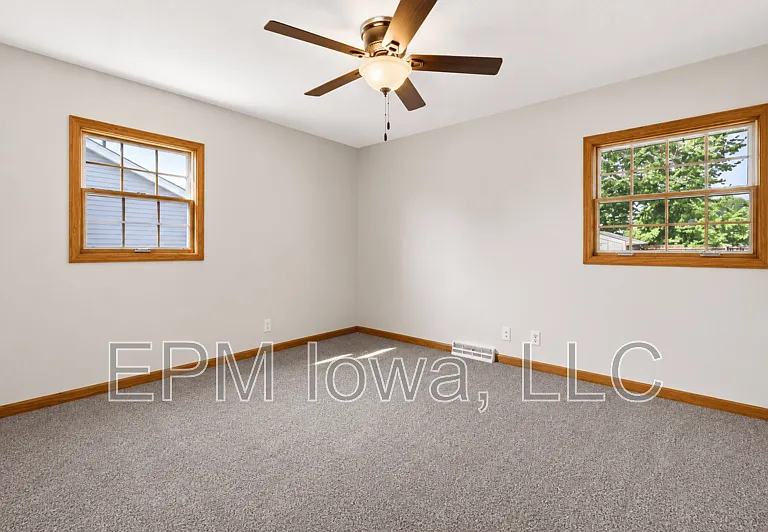 82 W Post Rd NW — Photo 25