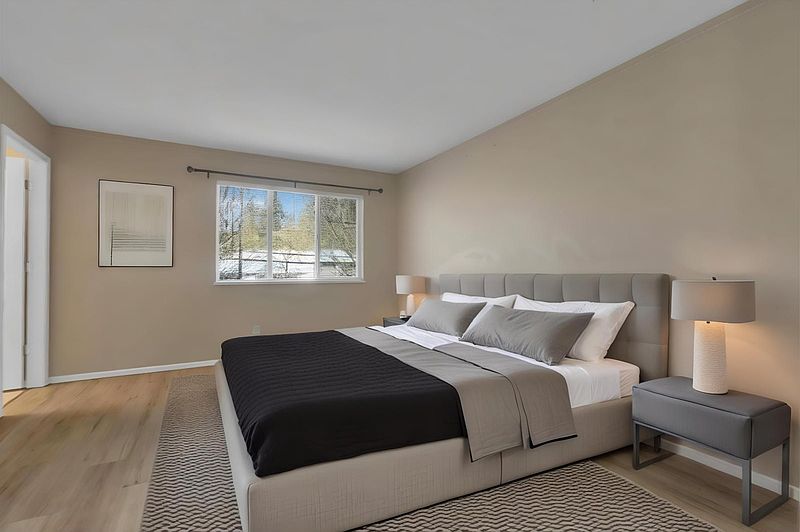 Surrey Townhouse for rent - 5 Bedrooms — photo 20