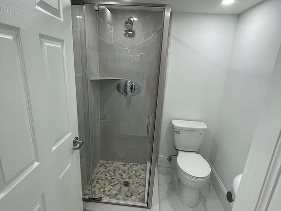5th image of 10101 E Bay Harbor Dr #291
