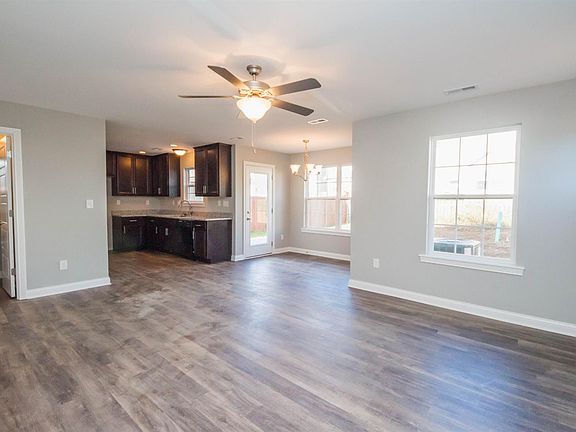 3rd image of 456 White Oak Trce