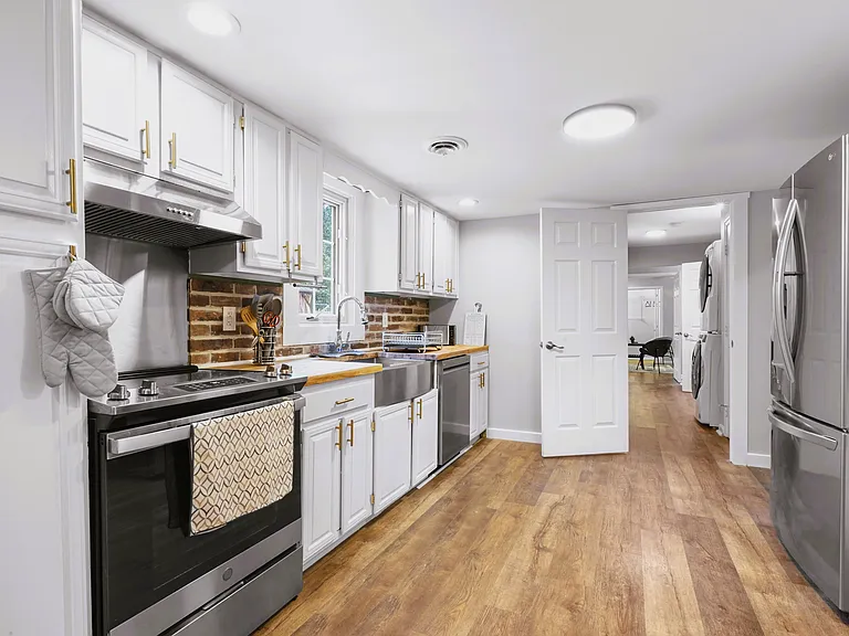 34 Shenandoah Dr — Photo 6