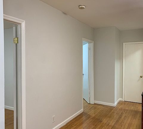 2nd image of 183 Thompson St APT A1