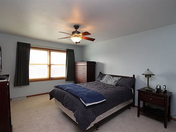 4th image of 101 Bear Creek Ct