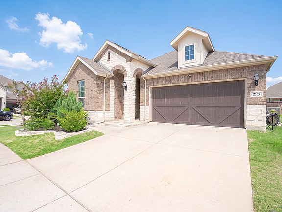 2nd image of 2105 Ella Ln