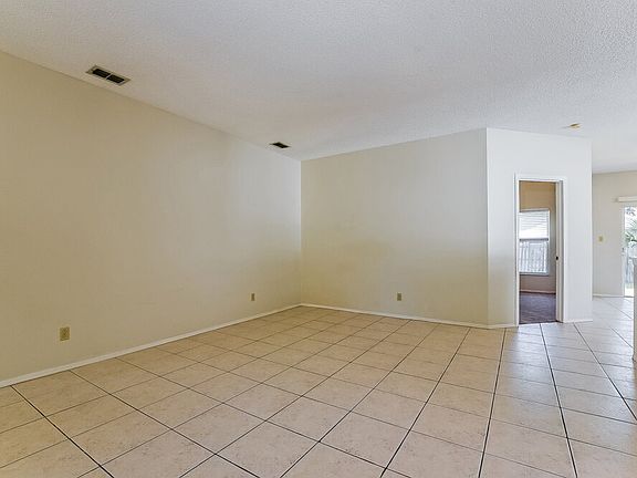 4th image of 1849 Concord Dr