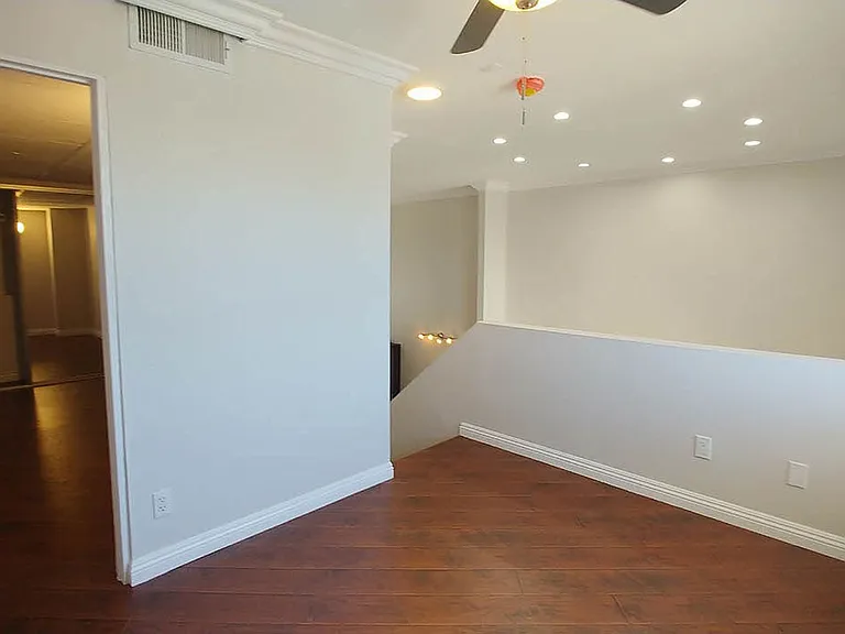 Villa De Adel Apts — Photo 167