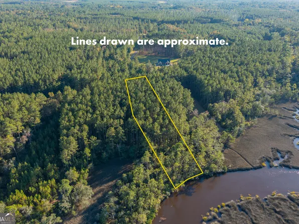 116 La Mare Ln, Waverly, GA 31565