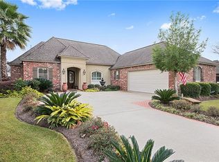 8847 Spring Grove Dr, Baton Rouge, LA 70809