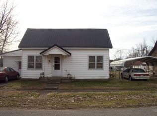 29 E St SW, Linton, IN 47441