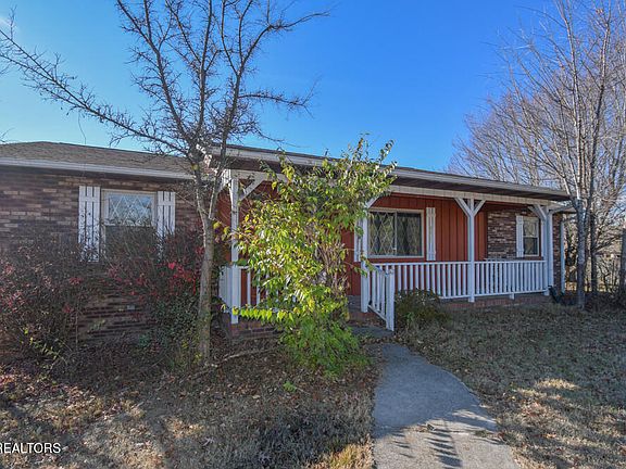 3rd image of 604 Stonecrest Dr