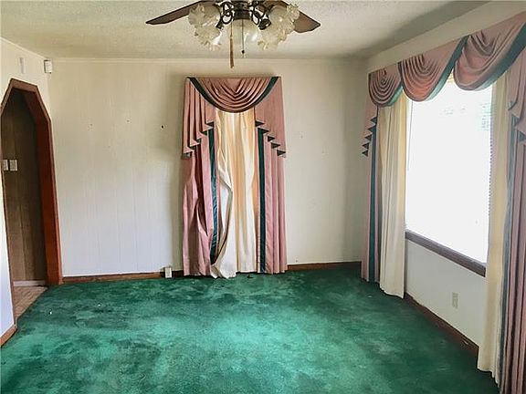 4th image of 4125 Spruce Ave