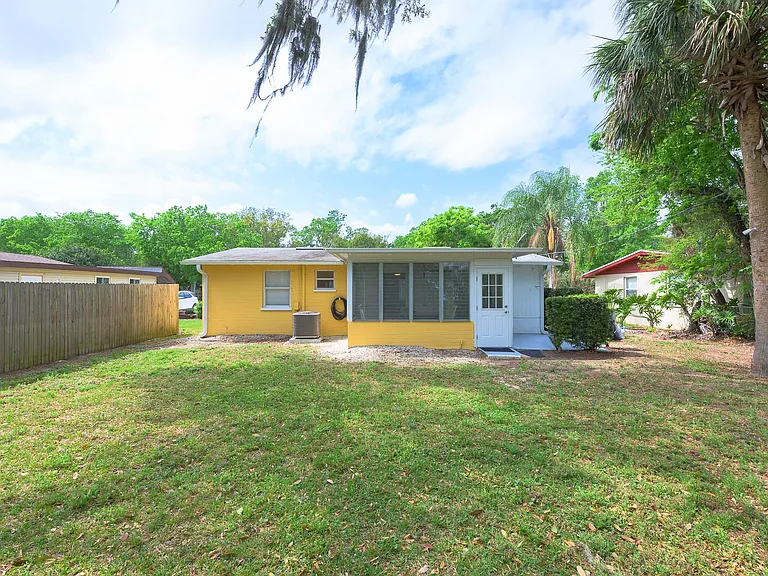 110 Mason Park Dr — Photo 23