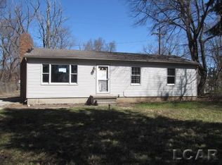 2540 Macarthur Dr, Adrian, MI 49221