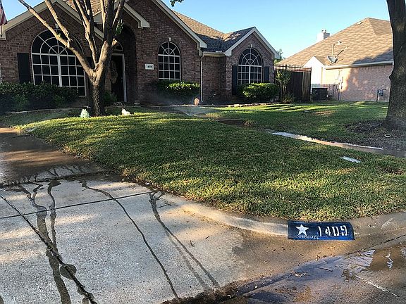 2nd image of 1409 Brittany Ln