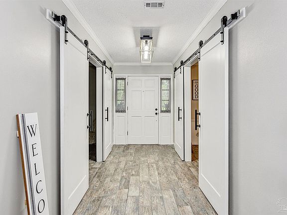 4th image of 3577 Ashland Ave