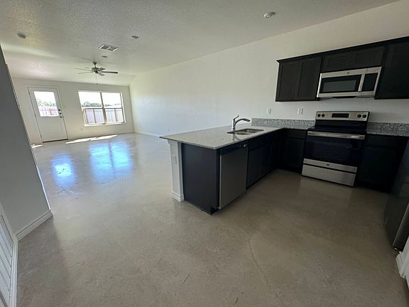 4th image of 1206 Lehmann Dr