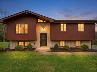 4972 Field Acres Dr, Gibsonia, PA 15044