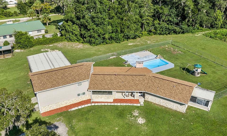 1st image of 2809 NE 49TH STREET
