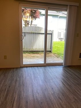 5th image of 4602 80th St NE #1