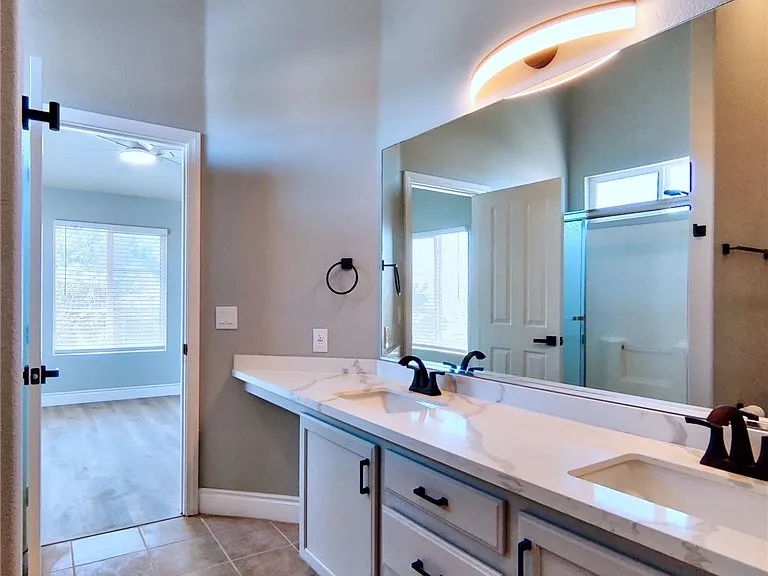 8401 Tiger Woods Ave — Photo 17