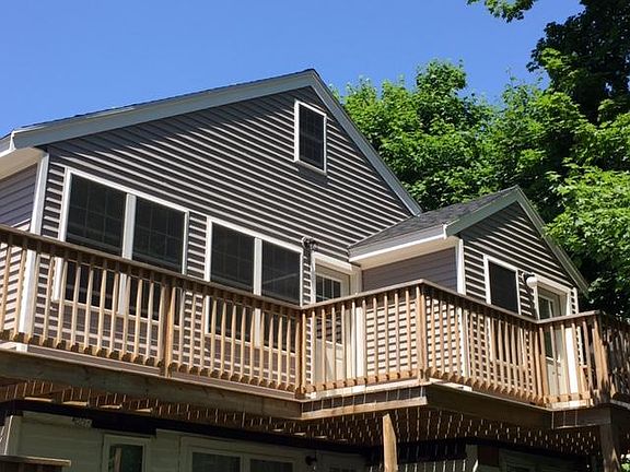 34B has the far right deck shown here
