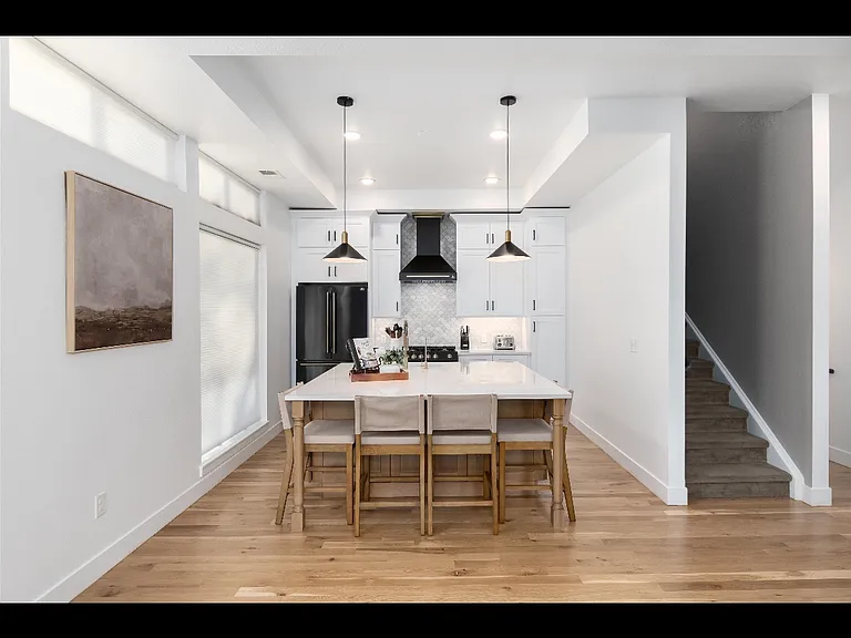 1733 Grove St #4 — Photo 6