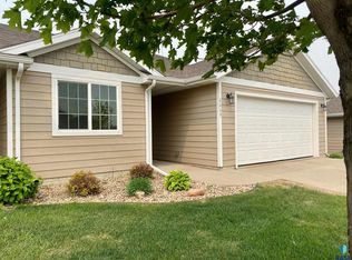 1115 N Valley View Rd, Sioux Falls, SD 57107