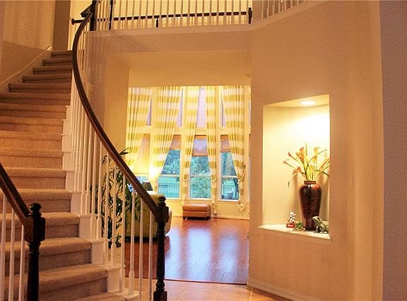 4th image of 9025 Blanco Dr
