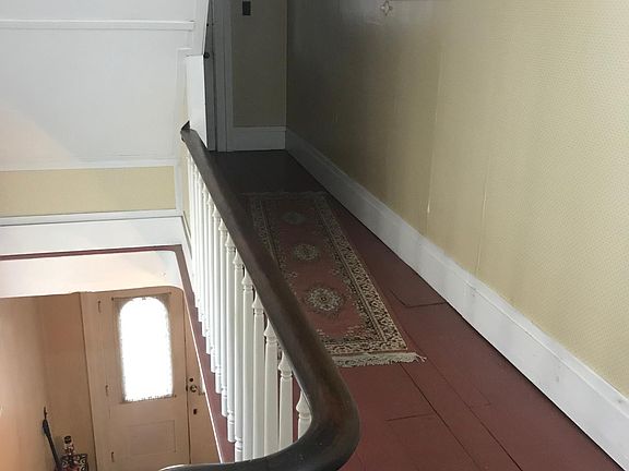 3rd image of 359 Main St #2