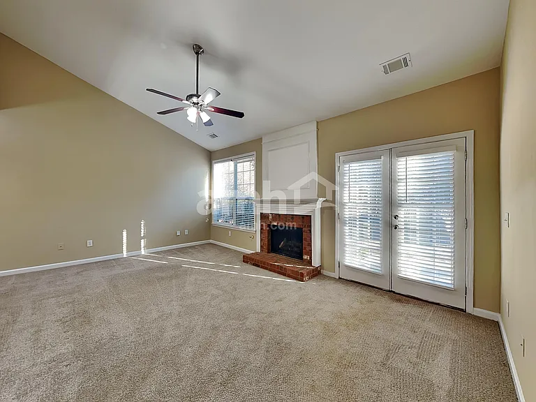 1735 Trellis Pl — Photo 6