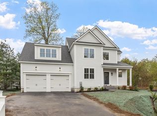 8 Highland Hill Dr, Shrewsbury, MA 01545
