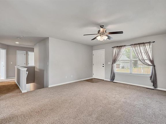 5th image of 200 Cuivre Valley Dr