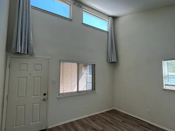 1106 W 22nd St, Austin, TX