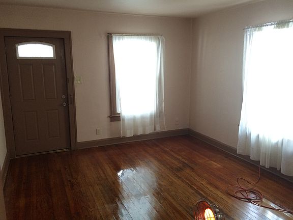 4th image of 4264 E 62nd St