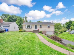 6 High Ridge Rd, Ellington, CT 06029