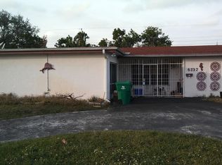 6737 Camelia Dr, Miramar, FL 33023