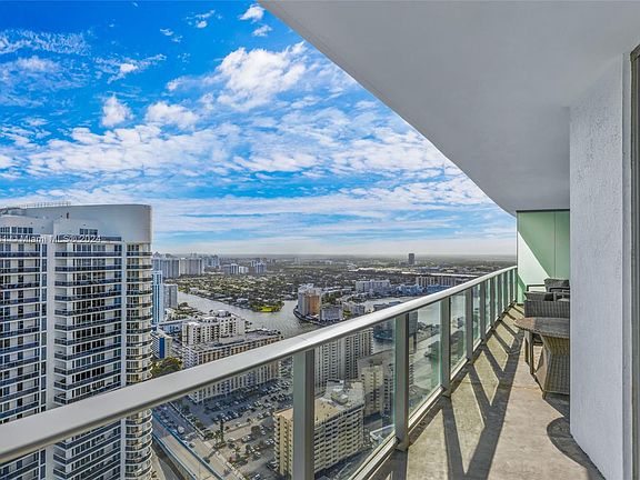 3rd image of 4111 S Ocean Dr #3805