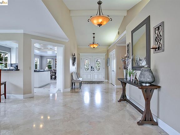 2nd image of 5500 Lanai Ct