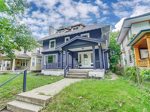 2nd image of 40 Oxford Ave