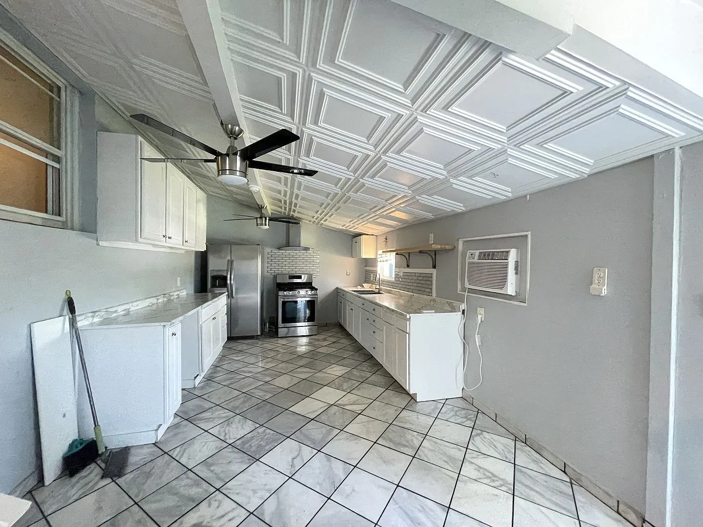 3618 S 120th St 3 Bed/2 Bath Ranch in Westwood Heights | Updated Kitchen & Bath, Finished Basemen... — Photo 4