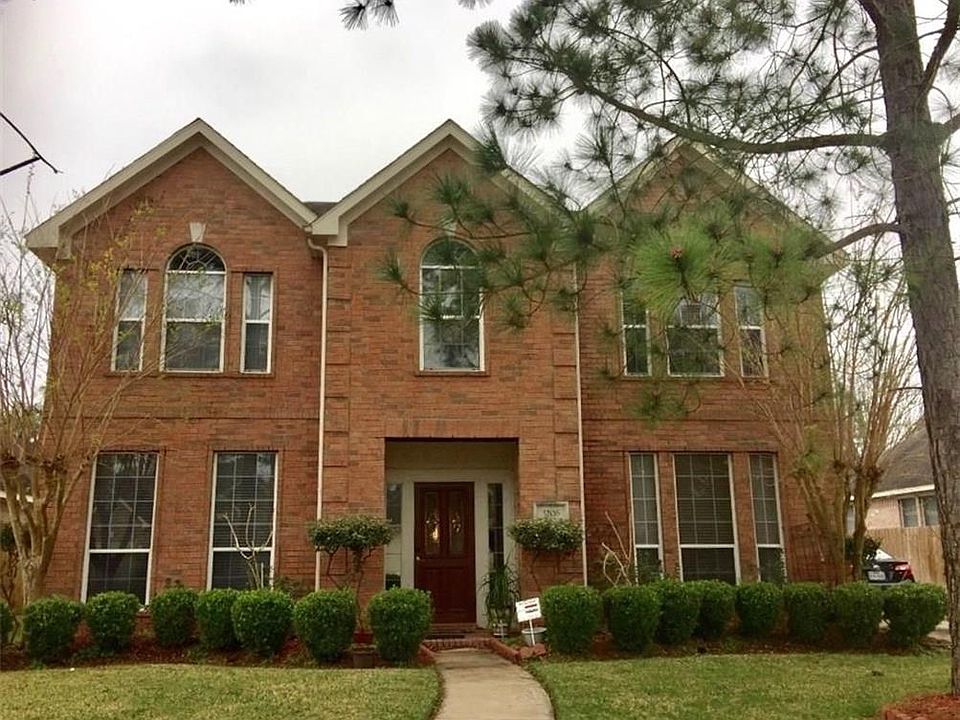 1st image of 3206 Edgewood Dr