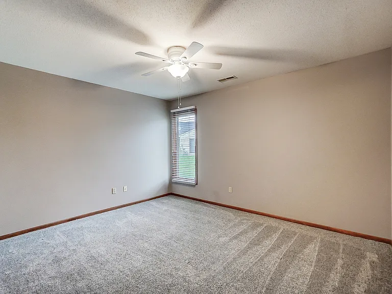 10610 Wood Flower Ct — Photo 22