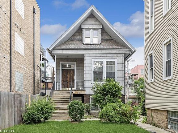 5th image of 3243 N Kenmore Ave #1