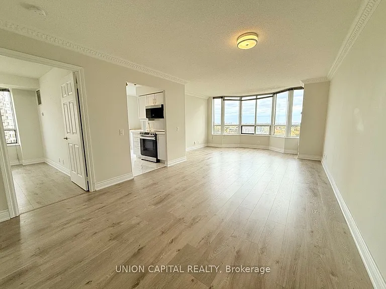 78 Harrison Garden Blvd #1007 — Photo 17